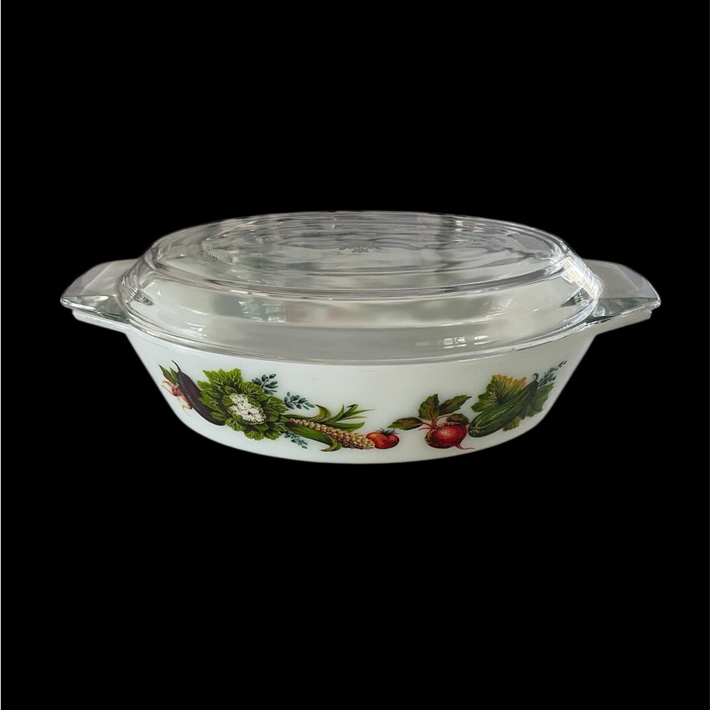 Jaj Pyrex Casserole and Cover